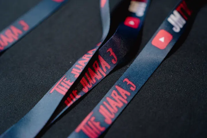 The Juara 3 lanyards, detail