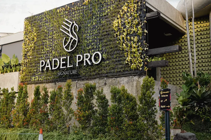 Padel Pro venue entrance